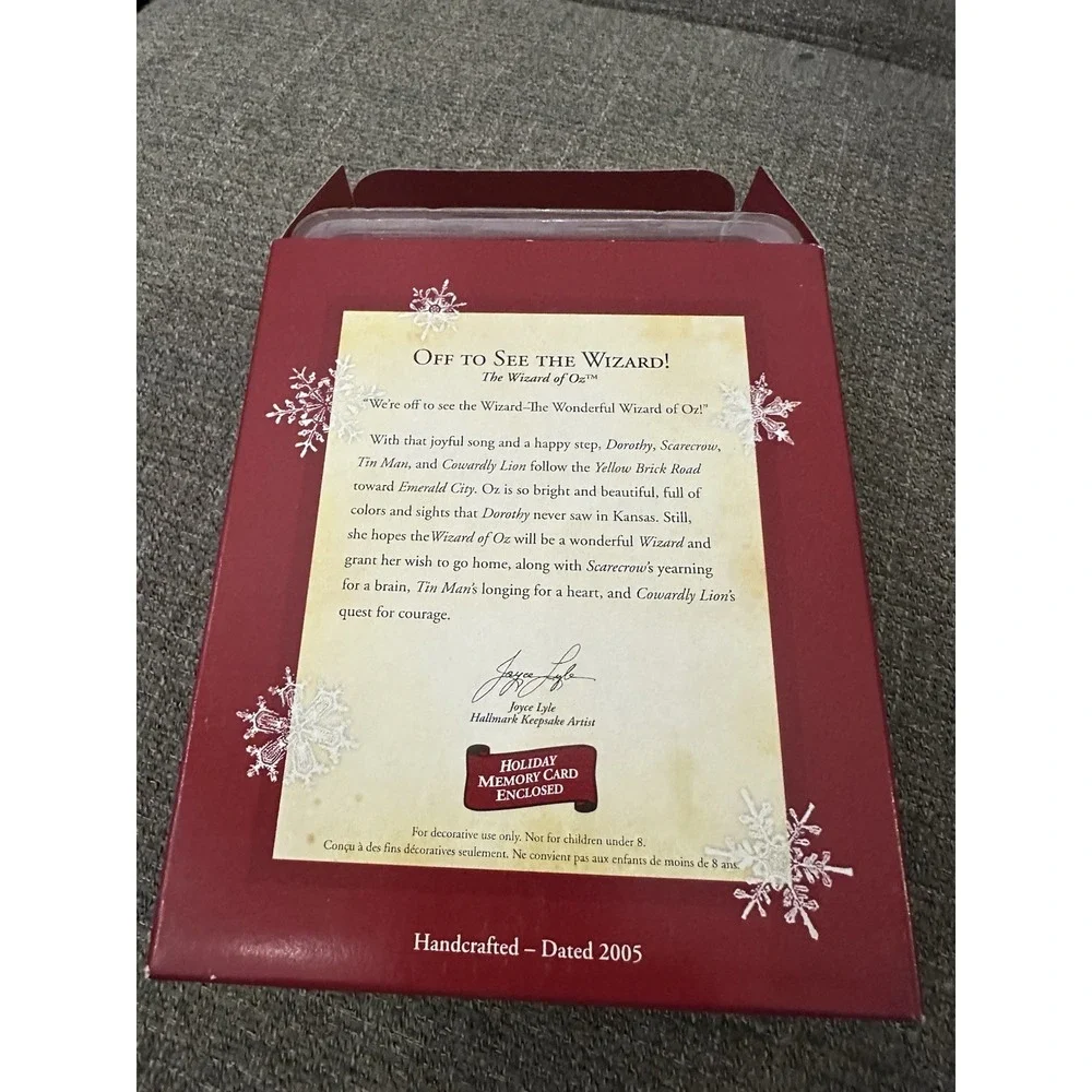 Hallmark Keepsake the Wizard of Oz Off to See the Wizard Xmas Ornament 2005